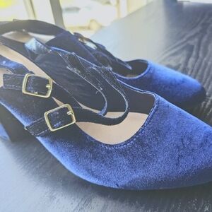Bella Vita Blue Velvet Women's Pumps with Straps Sz 8w